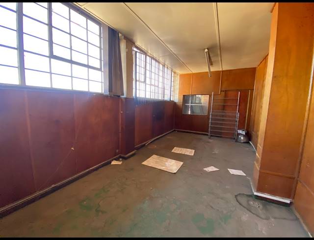 13,000M² WAREHOUSE FOR SALE IN TECHNIKON